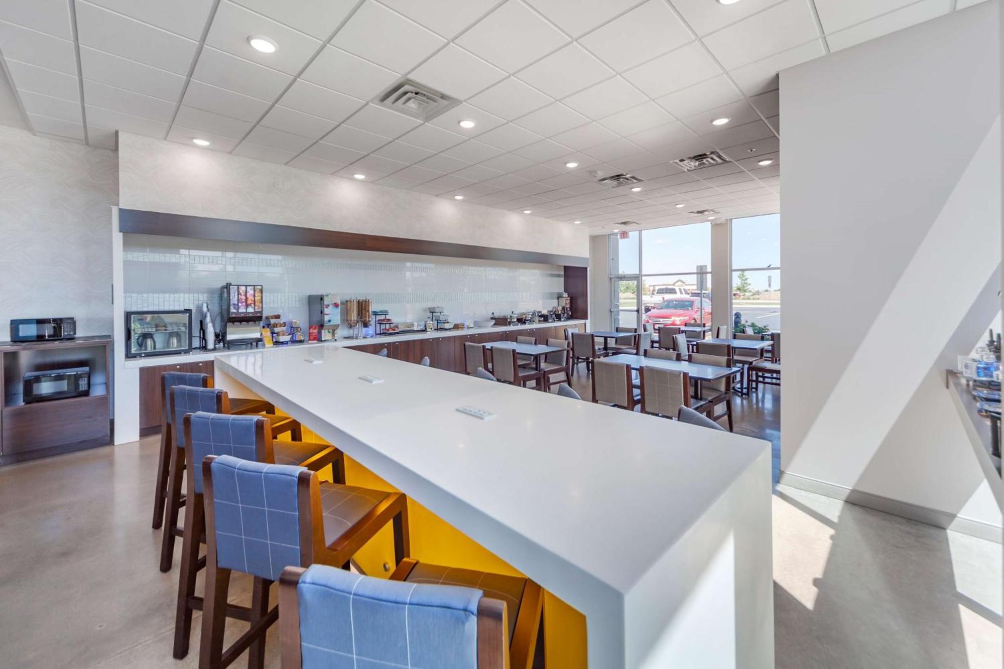 Glo Best Western Dawley Farms In Sioux Falls Exterior photo